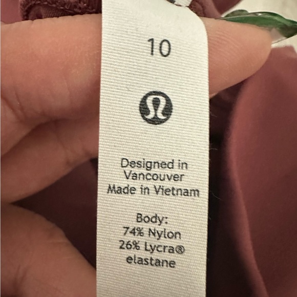 Lululemon InStill HR Tight 25” - Picture 3 of 3